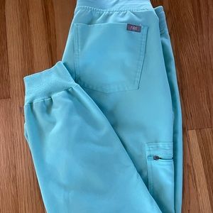 Figs Zamora Jogger in Fresh Aqua Small Petite